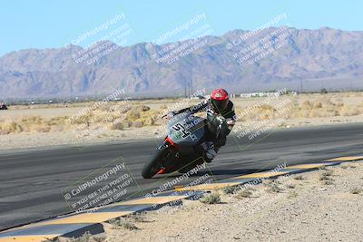 media/Jan-10-2025-CVMA Friday Practice (Fri) [[489e0da257]]/Group 4 and Trackday/Session 2 (Turn 4 Inside)/